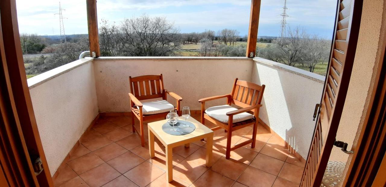 Apartments Demori Galižana Dış mekan fotoğraf